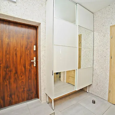 Grand - Malibu - Located 5 Minutes From The Sea Apartment Sopot