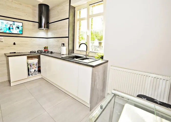 Grand - Malibu - Located 5 Minutes From The Sea Appartamento Sopot