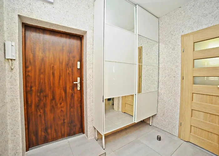 Grand - Malibu - Located 5 Minutes From The Sea Appartamento Sopot